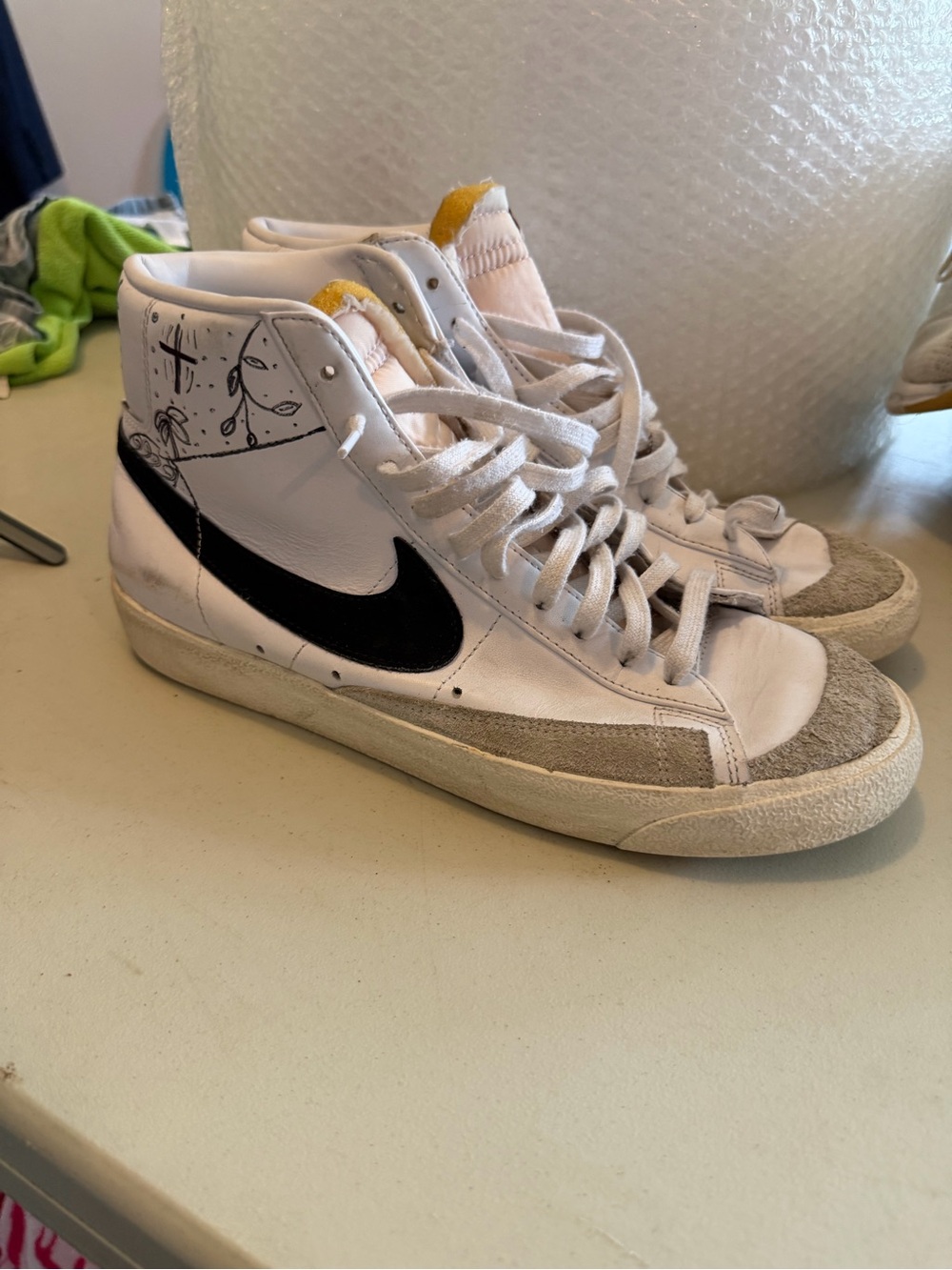 Nike White High-Top Sneakers size 10.5 with Black Swoosh and Gray Suede Accents